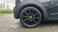 MINI Hatchback 135kW Cooper S Level 2 33kWh 3dr Auto Electric Hatchback